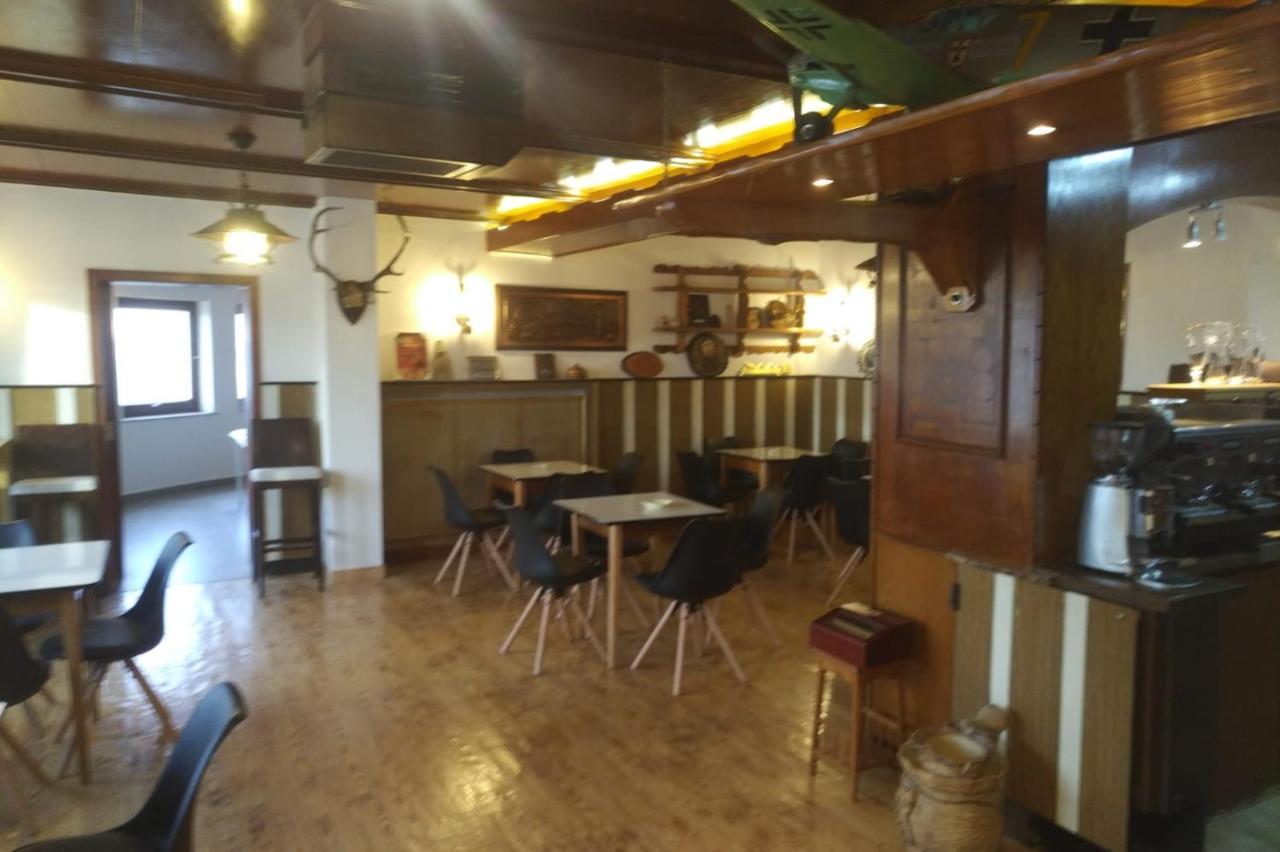 Osteria Mediterranean Freirachdorf Esterno foto